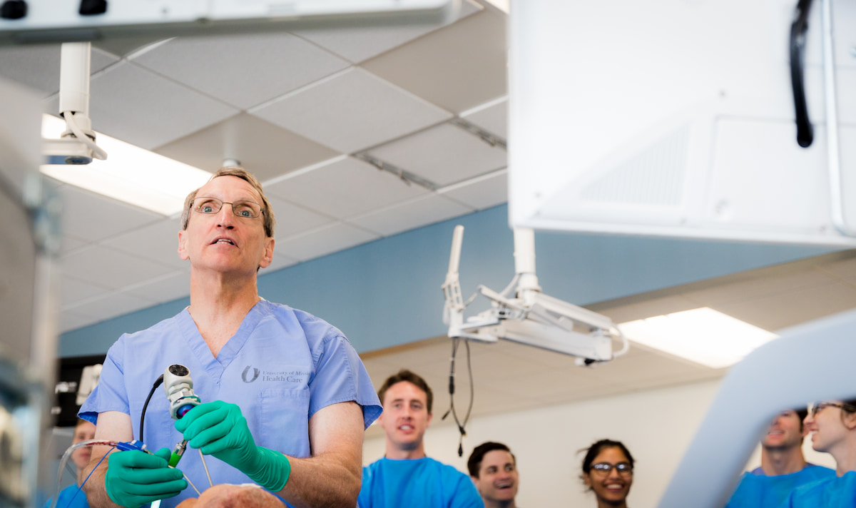 Residents participating in a sinus course